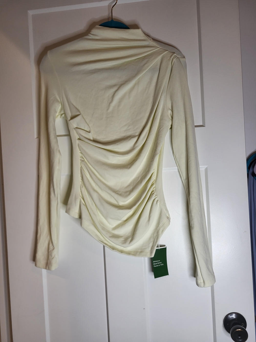 HALARA Cream Long-Sleeve Ruched Top